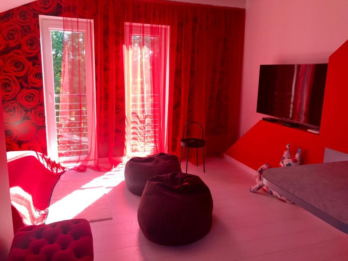 Rozu Romantika Cesis Bagian luar foto