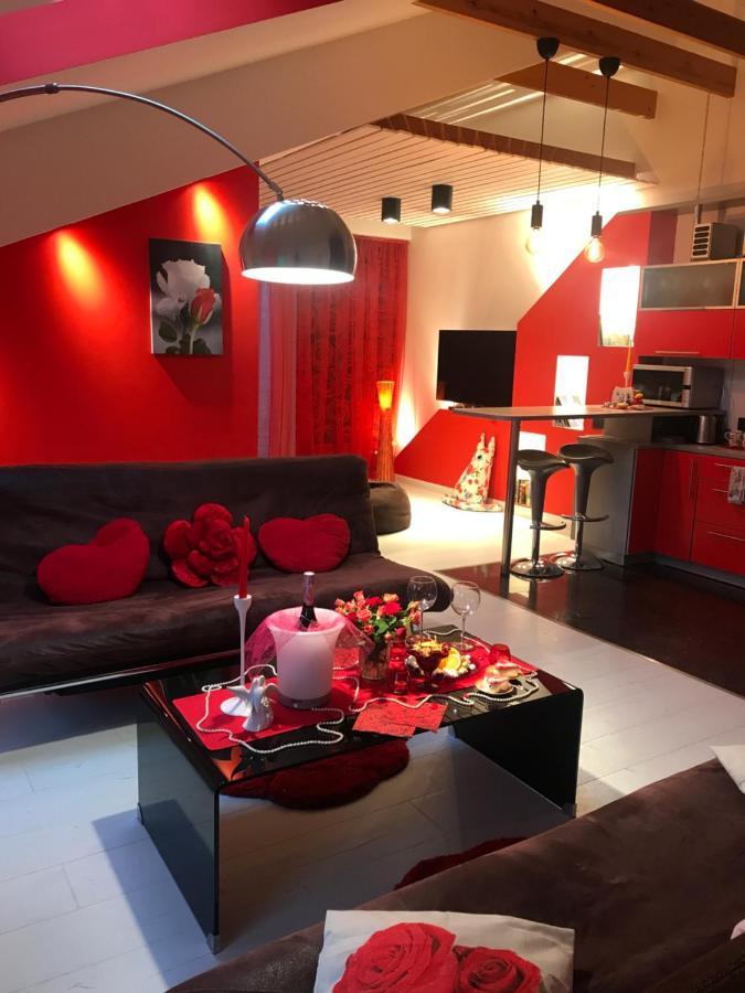 Rozu Romantika Cesis Bagian luar foto